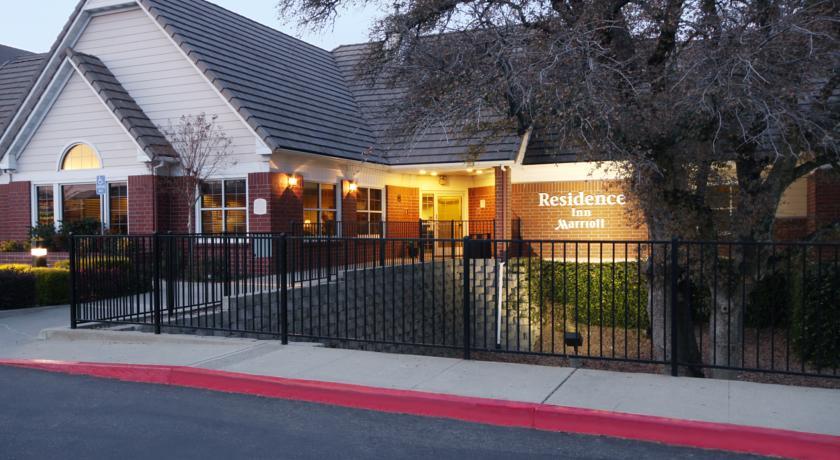 Отель Residence Inn by Marriott Roseville