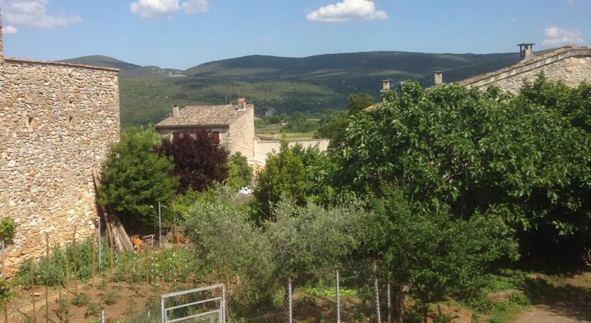 Апартаменты Le Mas du Paulou