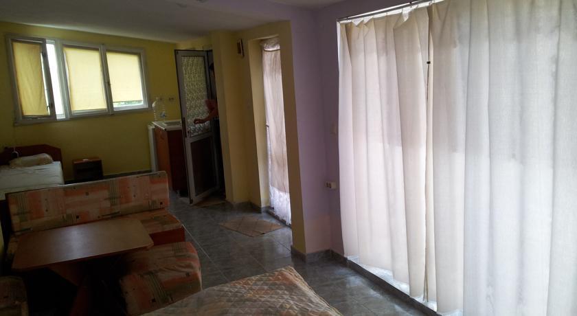 Апартаменты Hristovi Apartment