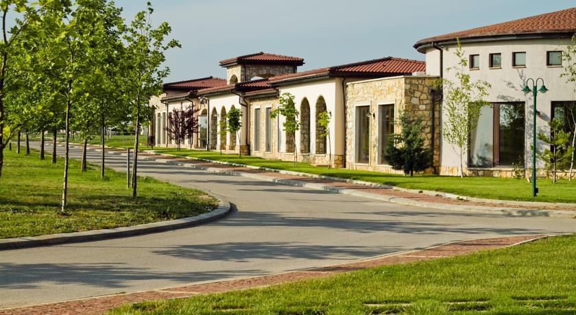 Отель Bell Tower at BlackSeaRama Golf&Villas