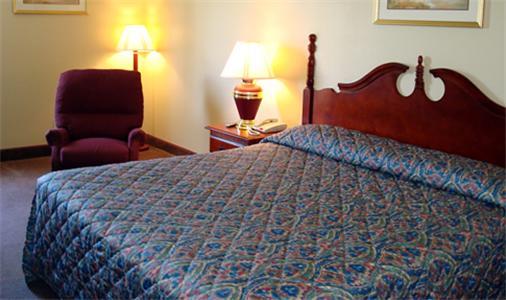 Отель Ambassador Inn Lafayette