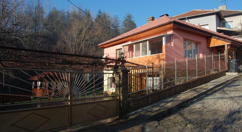 Гостевой дом Guest House Tryavna