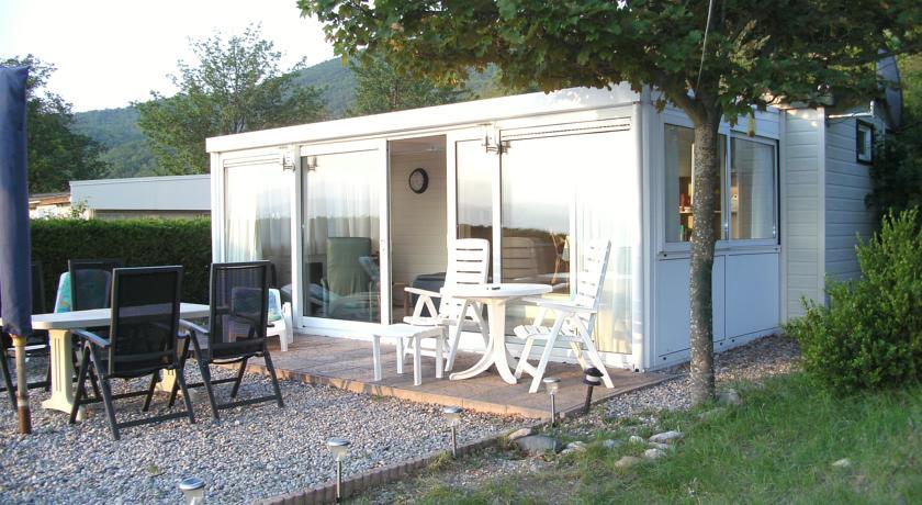 Отель Chalet Le Merle Roux