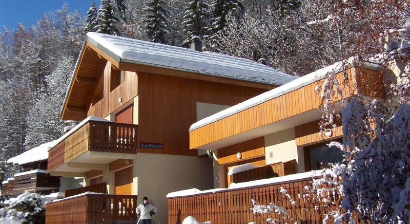 Апартаменты Apartment Les Bleuets