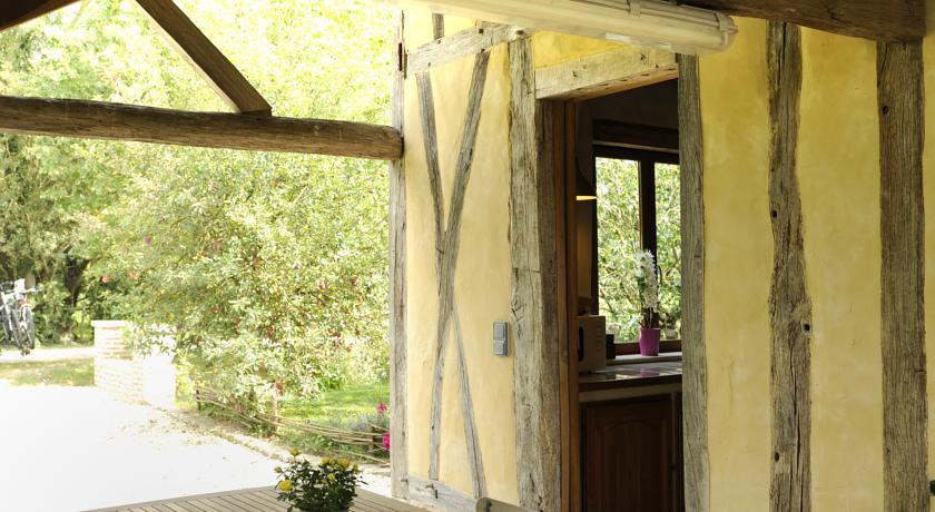 Апартаменты Le Charme aux Bois