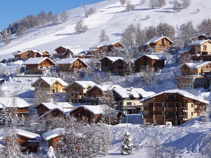 Отель Odalys - Chalet Jardin d'Hiver