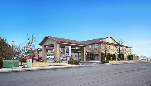 Отель Best Western Plus Rama Inn
