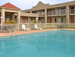 Отель Ameristay Inn & Suites