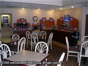 Отель Holiday Inn Express Hotel & Suites TROY