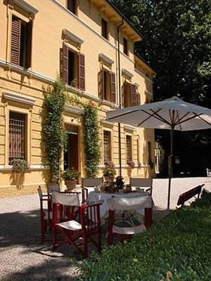 Вилла Villa in Sermide