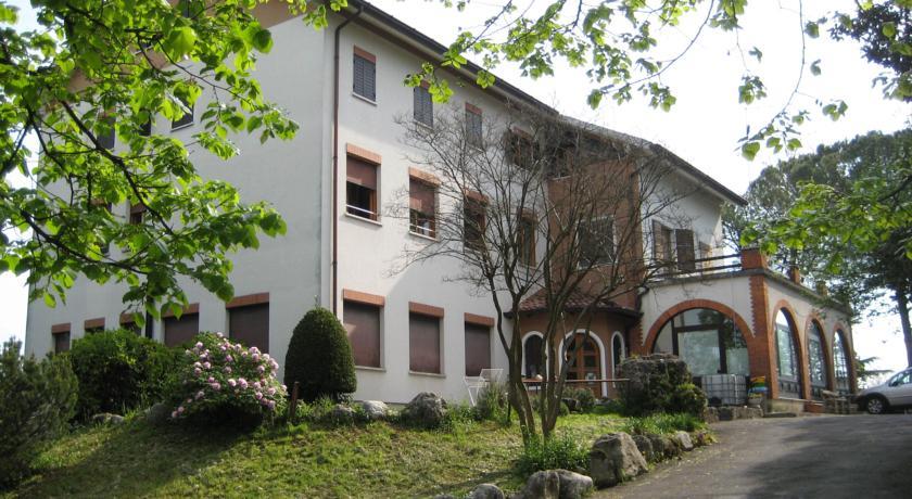Отель Albergo Ristorante Rosade