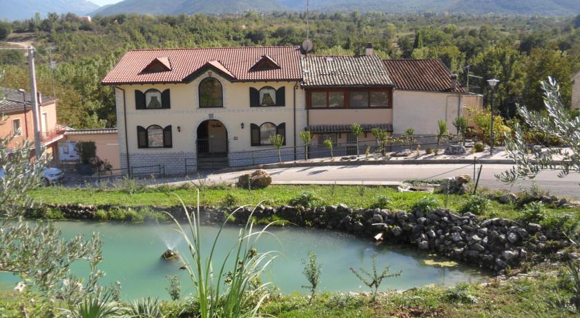 Апартаменты Giamia Villas