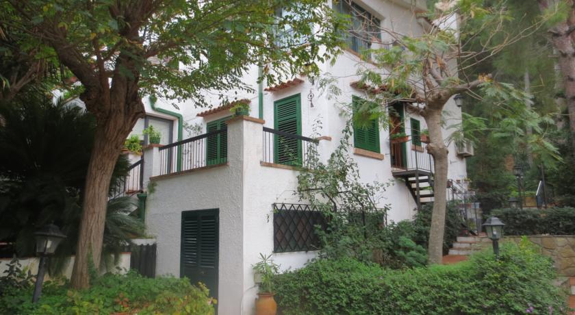 Апартаменты Holiday Home Mondelladdaura