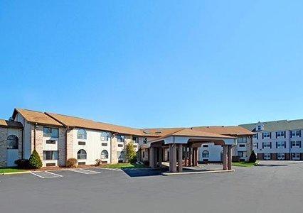 Отель Quality Inn Elyria