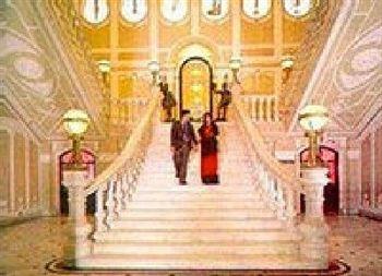 Отель Lalitha Mahal Palace