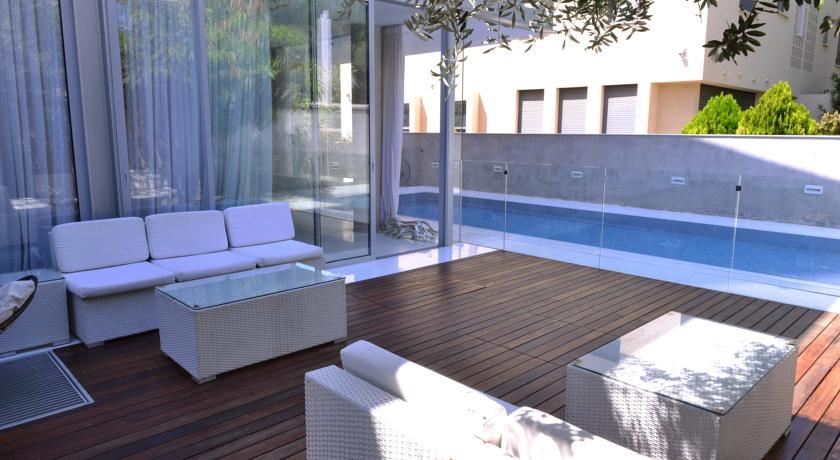 Shahar's Villa