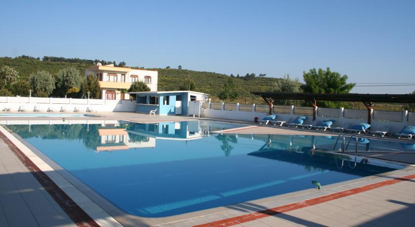 Отель Kum Hotel