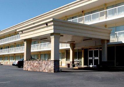 Отель Quality Inn Charlottesville