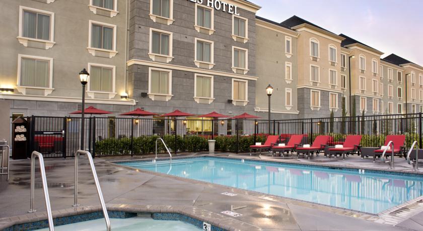 Отель Ayres Hotel Huntington Beach/Fountain Valley