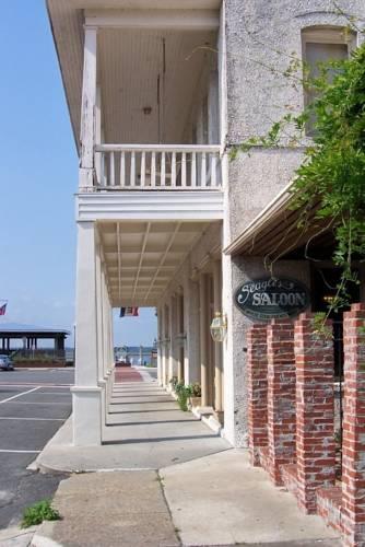 Отель Riverview Hotel