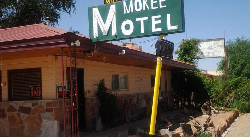 Отель Mokee Motel
