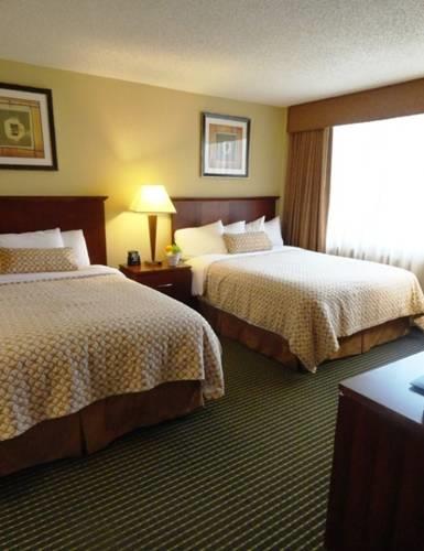 Отель Embassy Suites Portland/Hillsboro