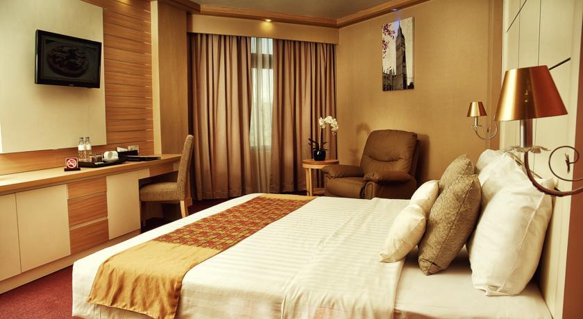 Отель Hotel Horison Makassar