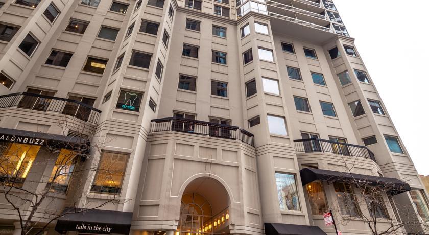 Chicago Suites