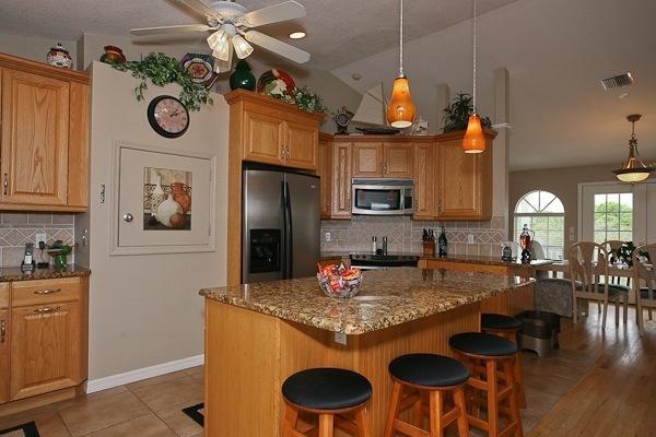 Вилла Five Bedroom Villa in Englewood