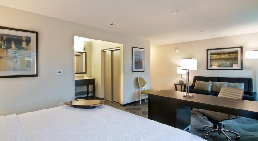 Отель Hampton Inn & Suites Bellevue Downtown/Seattle