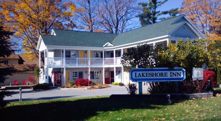Отель Empire Lakeshore Inn