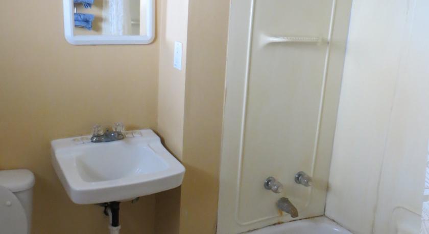 Отель Lincoln Lodge Motel