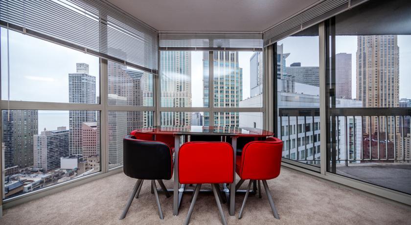 Lake View Apartment