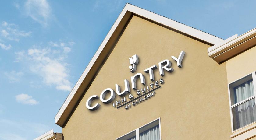 Отель Country Inn & Suites Sidney