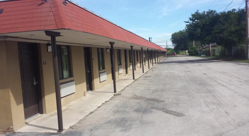 Отель Budget Inn Edinburg