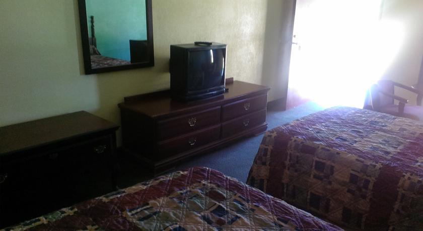 Отель Deluxe Inn