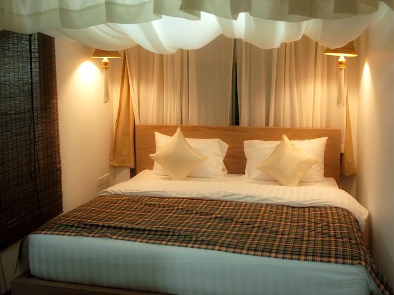 Мини-отель Nakorn De Sukhothai Hip Hotel
