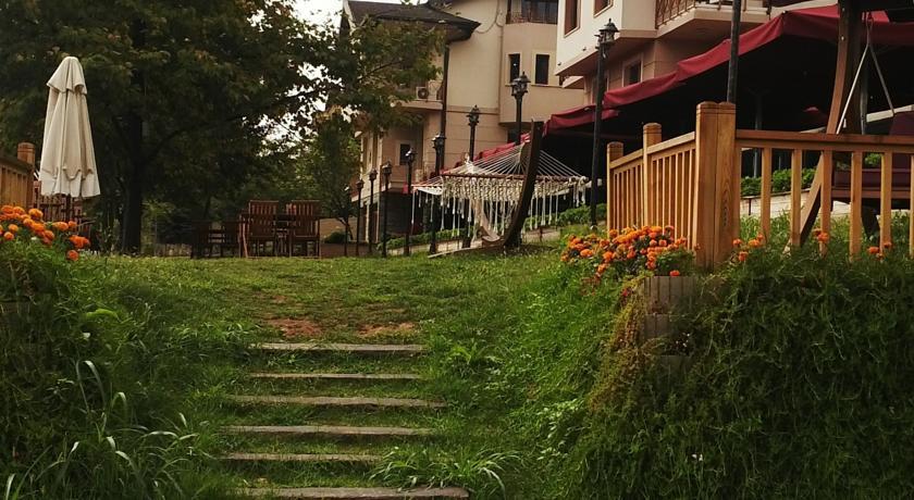 Отель Legend Park Hotel