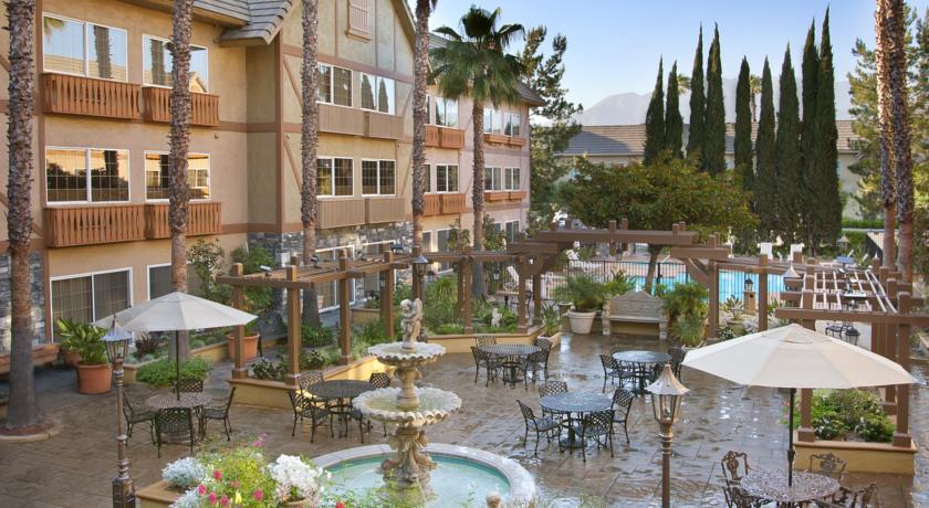 Отель Ayres Hotel & Suites Ontario Airport