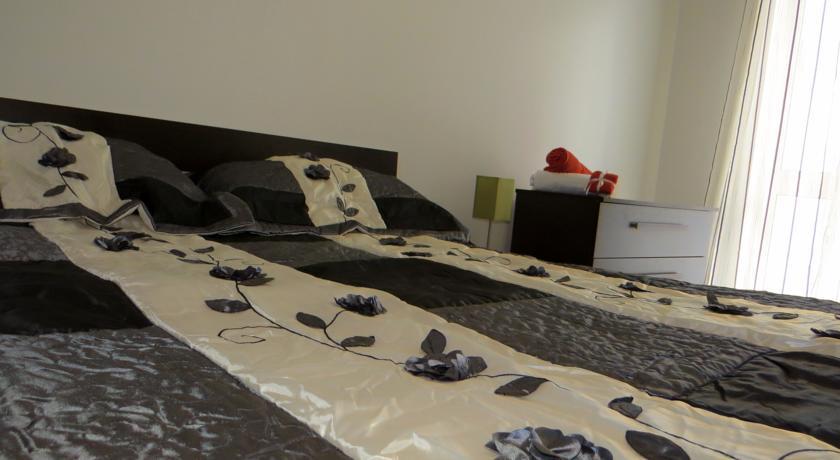 Апартаменты Flounder Apartment