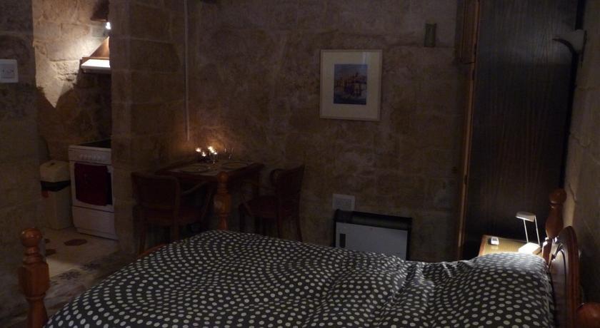 Апартаменты The Valletta Sleepover