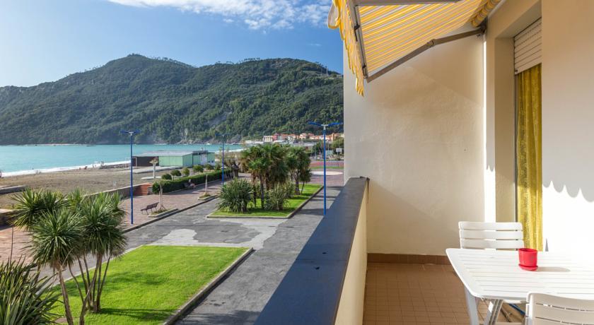 Апартаменты Riva al Mare Flat