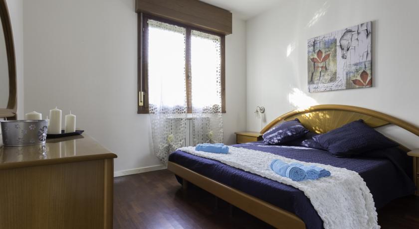 Апартаменты Chessboard House