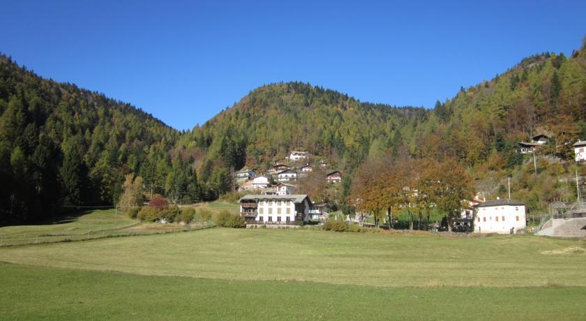 Отель Albergo Ponciach