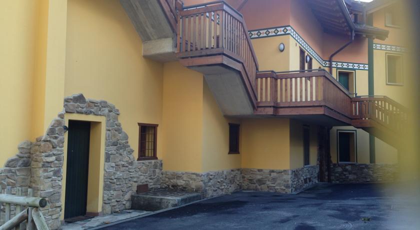 Апартаменты Adamello Ski Appartament