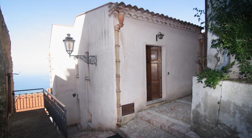 Апартаменты Alontion Holiday Homes