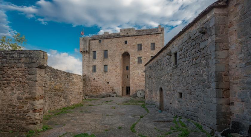 Апартаменты le presbytère de Montaigut