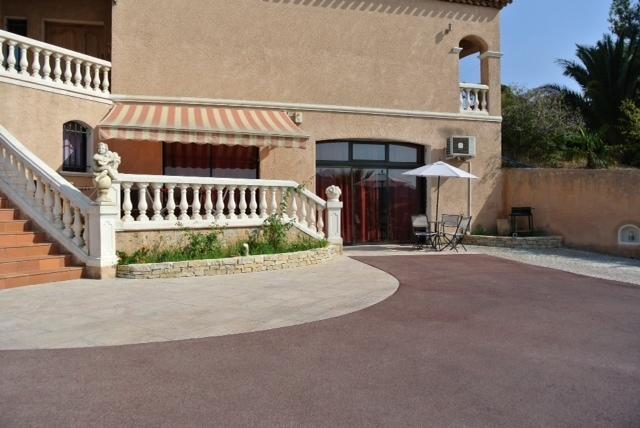 Апартаменты Villa Chemin Hugues