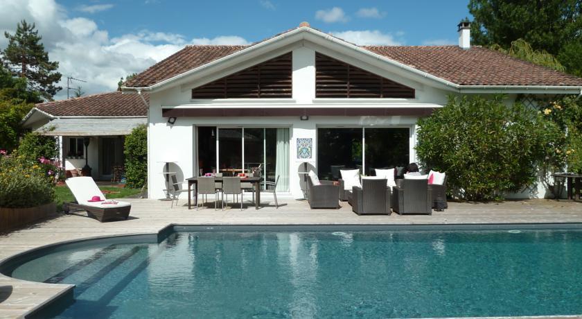 Вилла Domaine d'Ornon