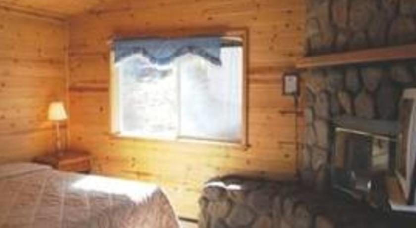 RedAwning Lakeview Lodge #982 B